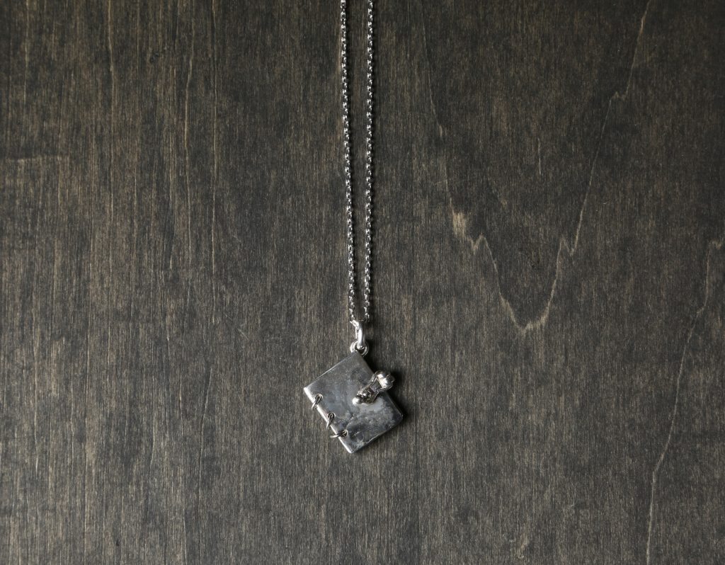 SERGE THORAVAL   NECKLACE